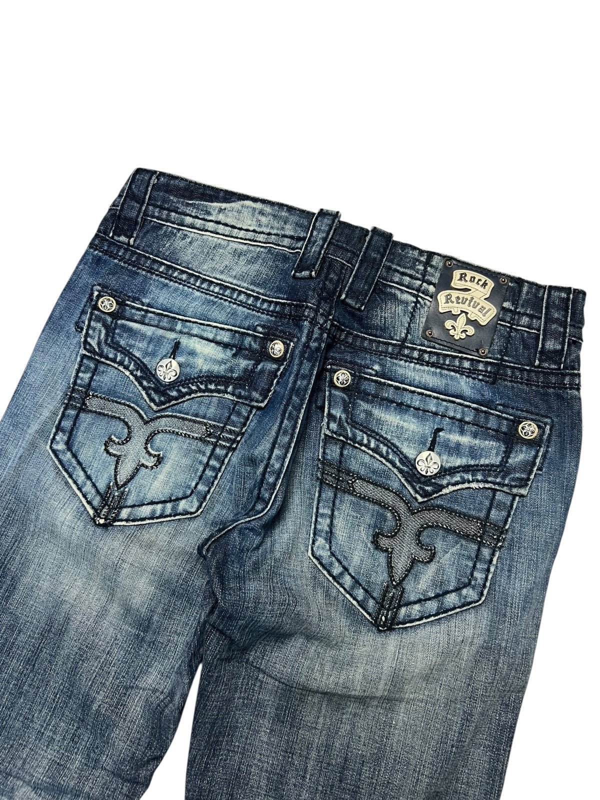 Rock Revival Straight | 33 (L)