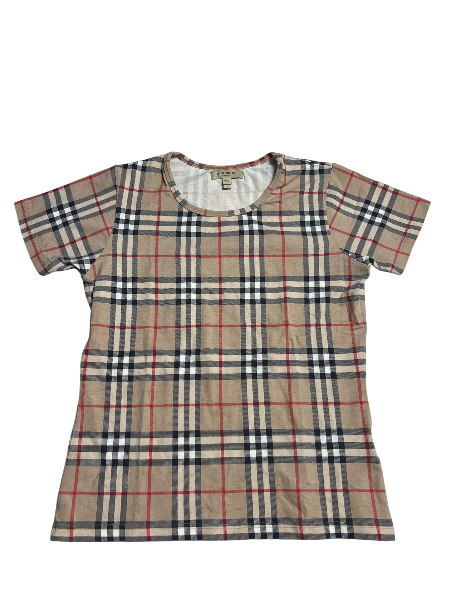 Ein Burberry Shirt | S von ZAZA resell in Labelgröße S, beige mit einem klassischen schwarz-weiß-roten Karomuster. Kurze Ärmel, flach auf eine weiße Fläche gelegt. Zustand 9.