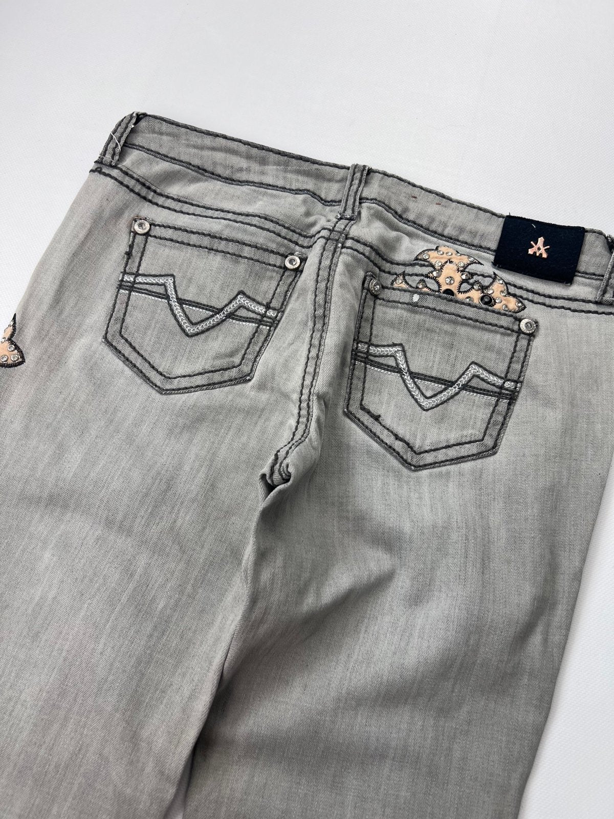 Antique Rivet Straight | W30 - ZAZA resell