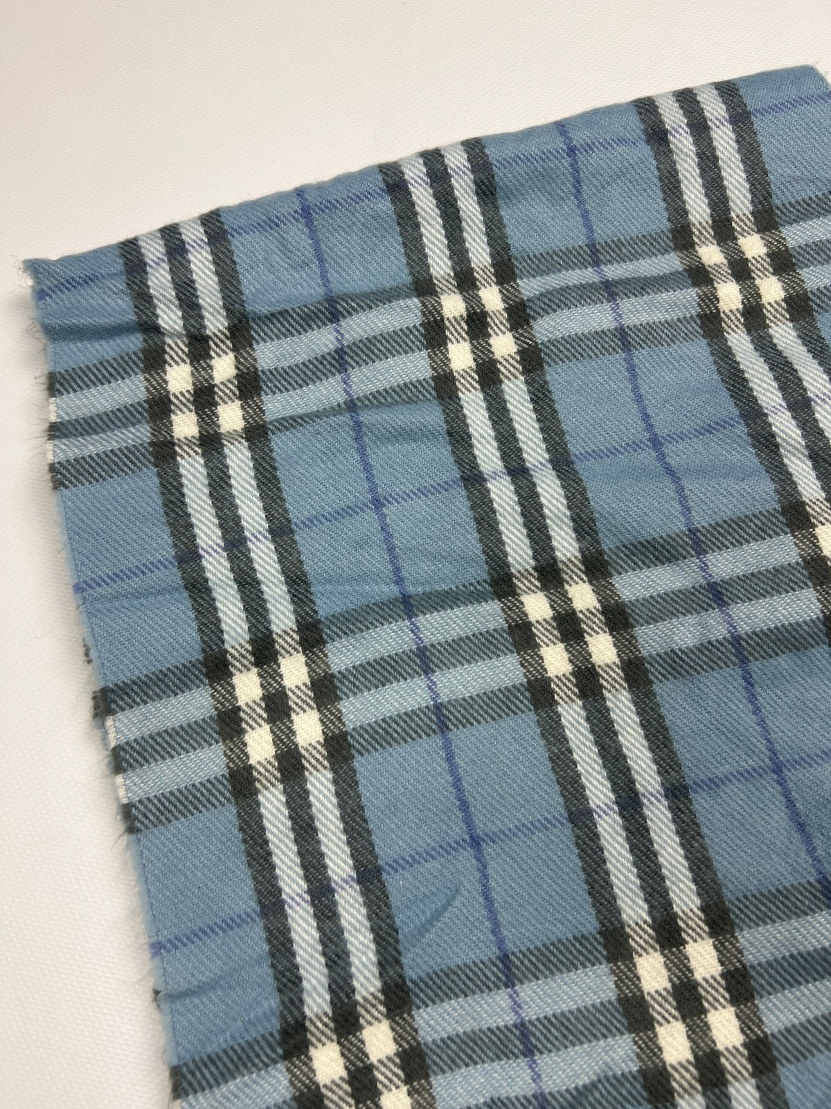 Burberry Scarf Check - ZAZA resell