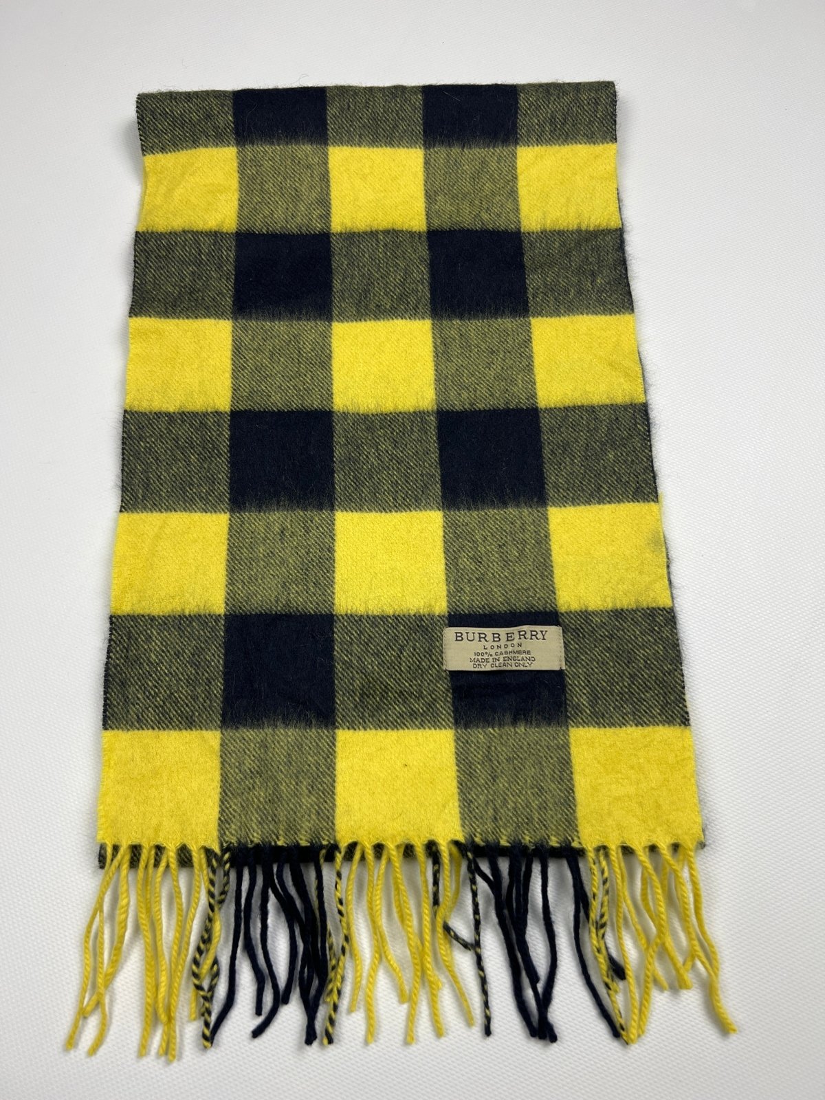 Burberry Scarf Check - ZAZA resell