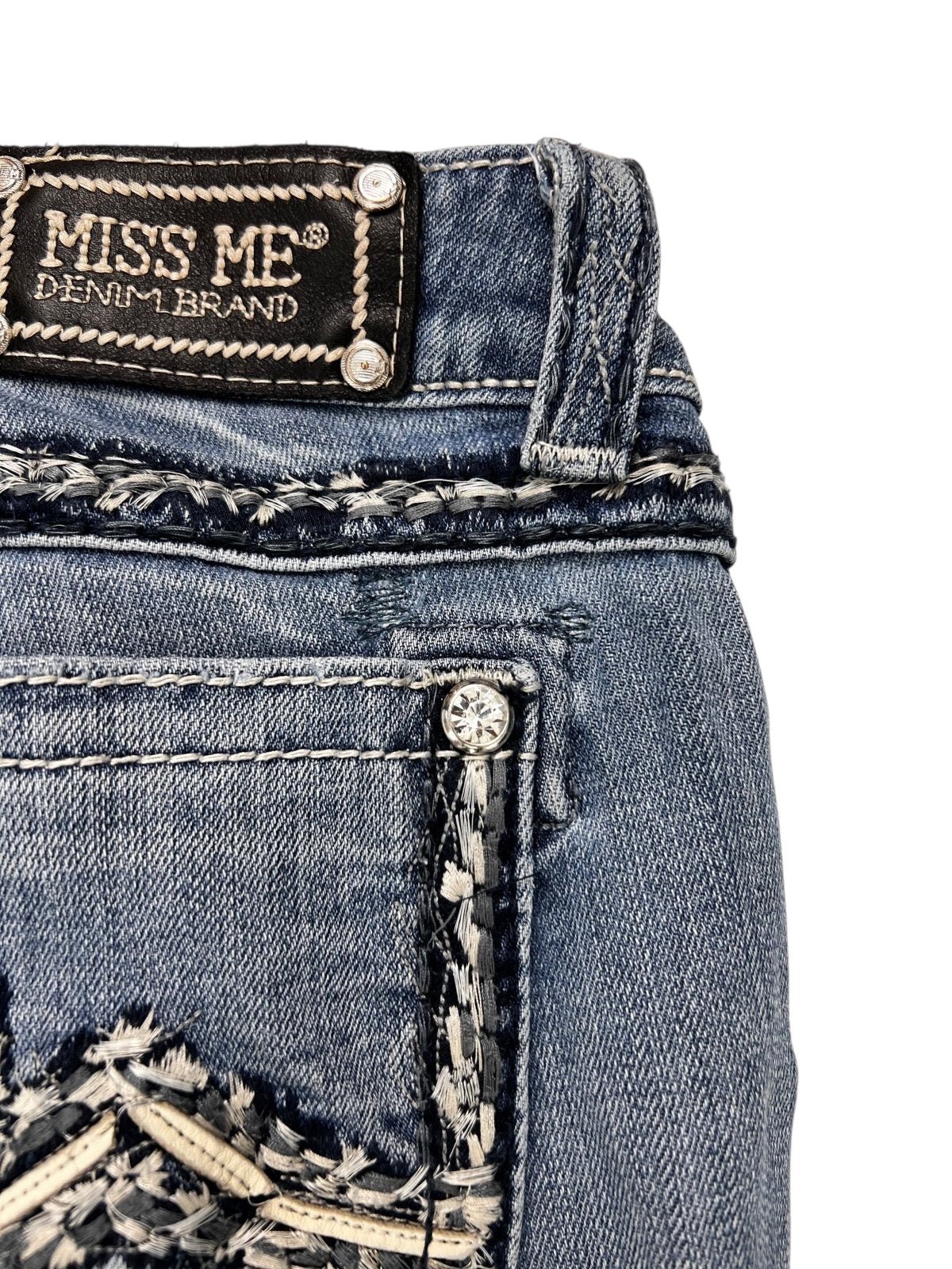 Miss Me Mid Rise Boot | W33 x L30 - ZAZA resell
