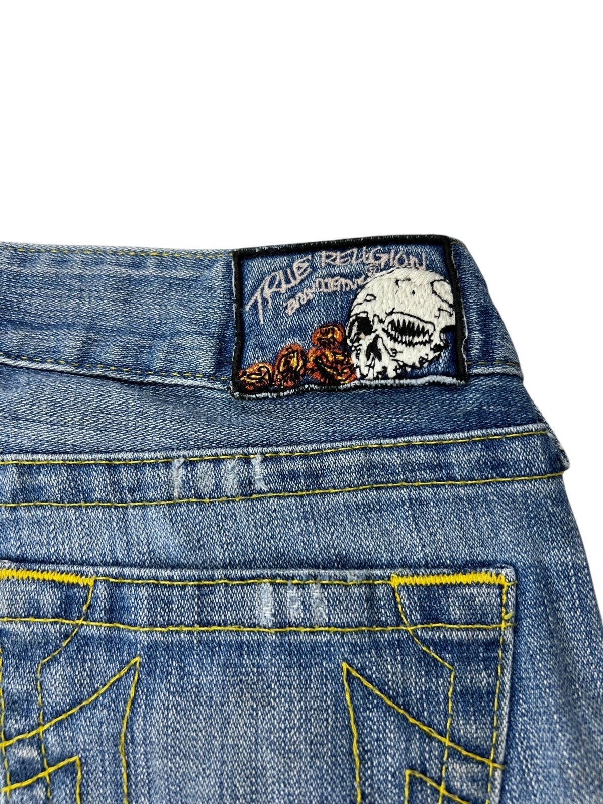 True Religion Low Rise Flare | 29 (M) - ZAZA resell