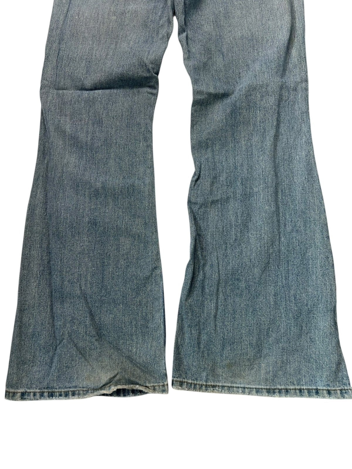 True Religion Mid Rise Bobby Flare W31 x L31 - ZAZA resell