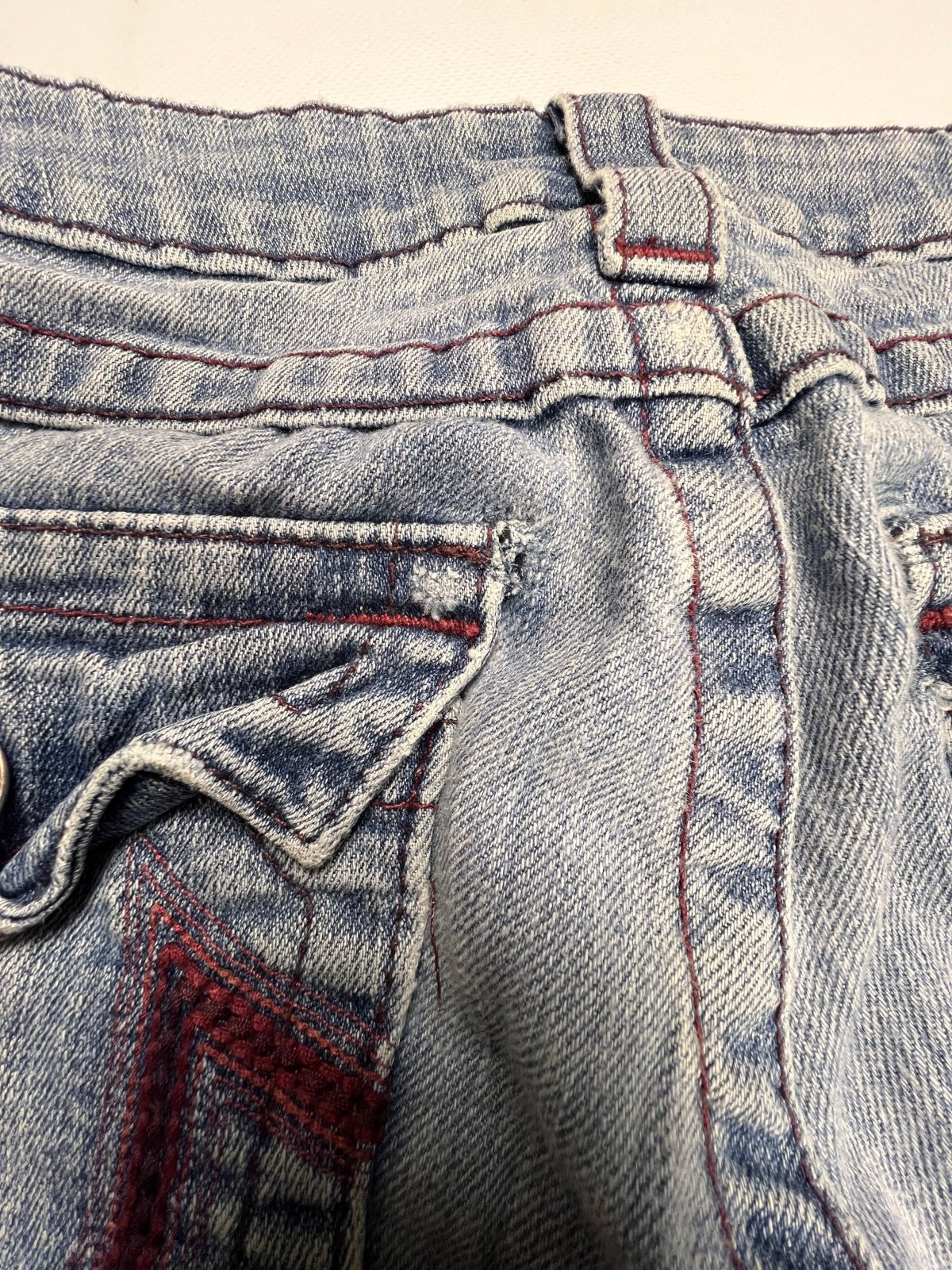 True Religion Skinny | W25 - ZAZA resell