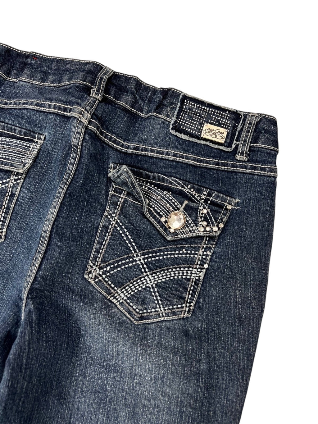 101 Mid Rise Straight | L - ZAZA resell