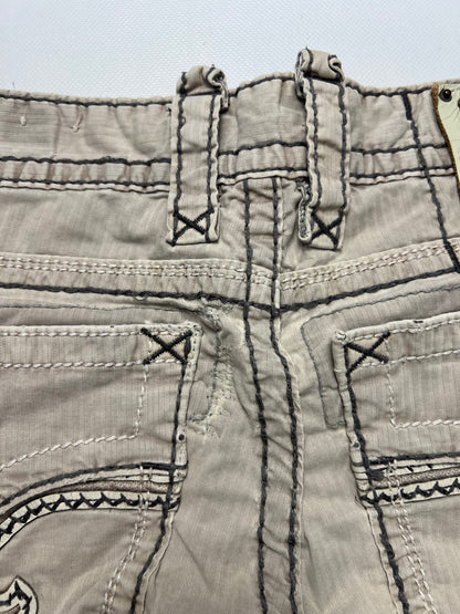Rock Revival Straight | 32 (M)