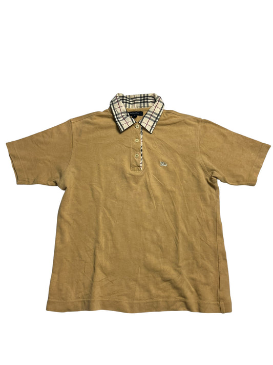Burberry Polo Shirt | M von ZAZA resell: Hellbraunes Kurzarm-Polo mit kariertem Kragen, kleinem gesticktem Logo auf der linken Brustseite und Drei-Knopf-Knopfleiste. Labelgröße M. Maße in Zentimetern erhältlich. Zustand 9/10.