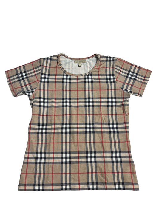 Ein Burberry Shirt | S von ZAZA resell in Labelgröße S, beige mit einem klassischen schwarz-weiß-roten Karomuster. Kurze Ärmel, flach auf eine weiße Fläche gelegt. Zustand 9.