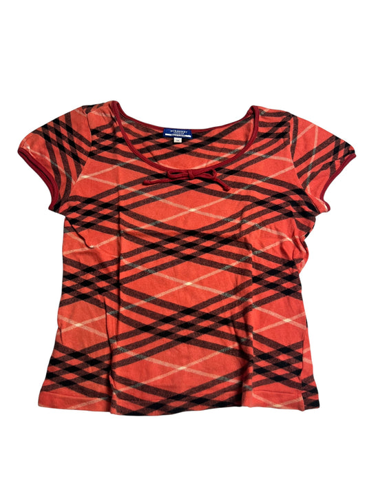 Rot kariertes Burberry Top (Größe S) von ZAZA resell mit kurzen Ärmeln, Rundhalsausschnitt und kleiner Schleife am Kragen. Zustand: 9. Flach auf weißem Hintergrund gelegt.