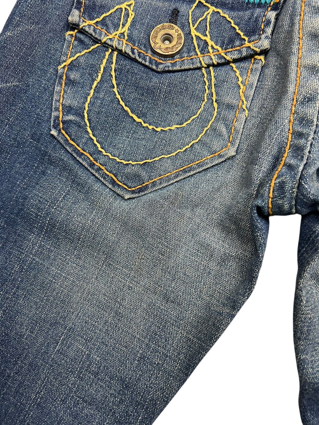 True Religion Bobby Big T - Low Rise Boot | 24 (S)