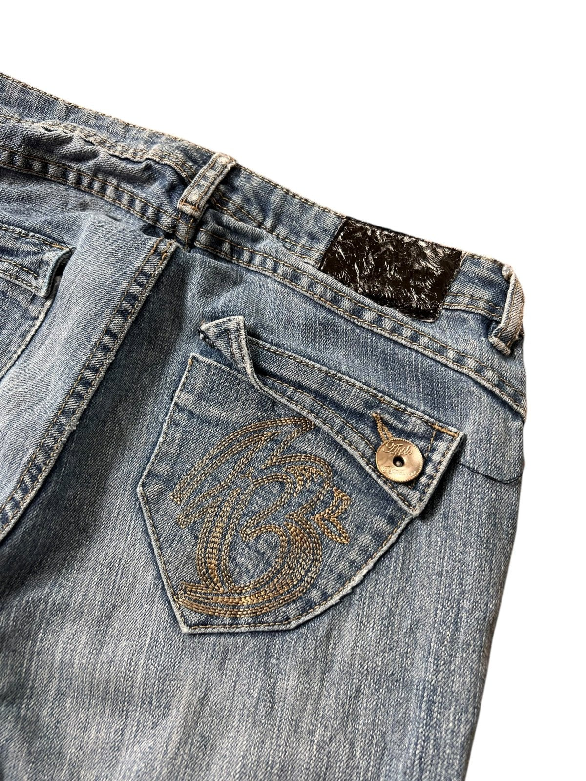 Apple Bottoms Mid Rise Straight | M - ZAZA resell