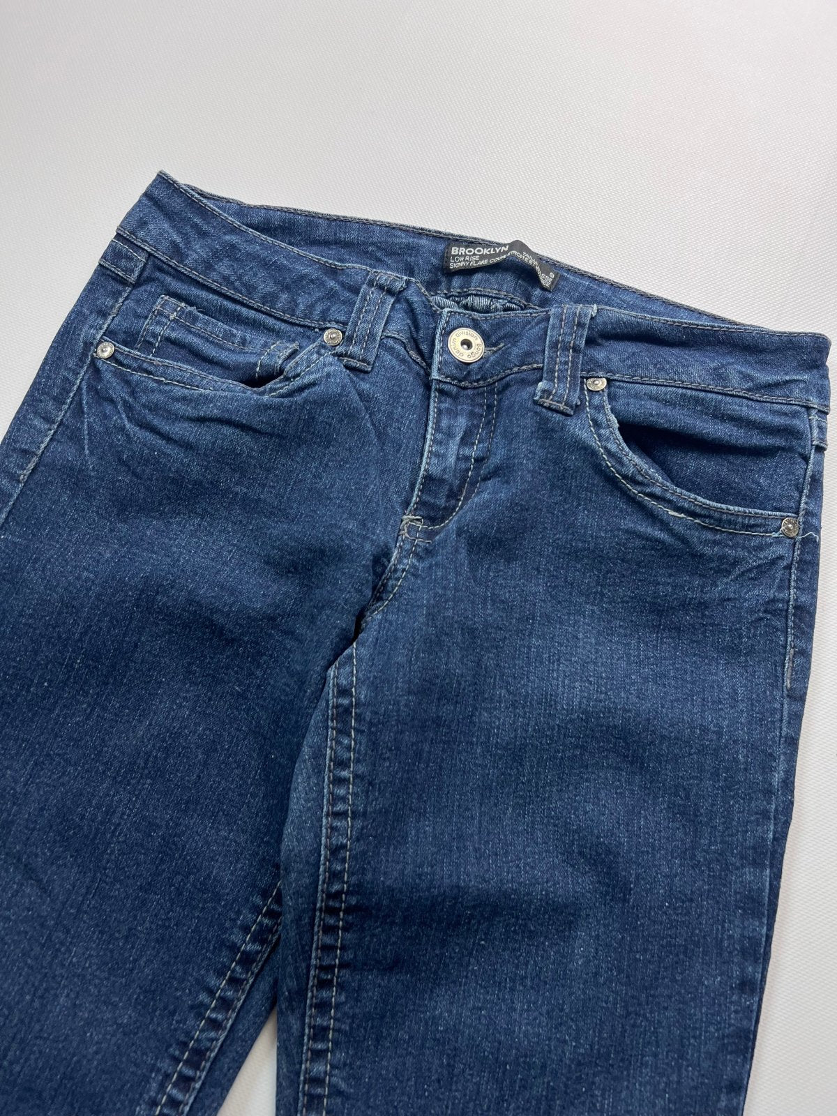 Brooklyn Low Rise Flare | M - ZAZA resell