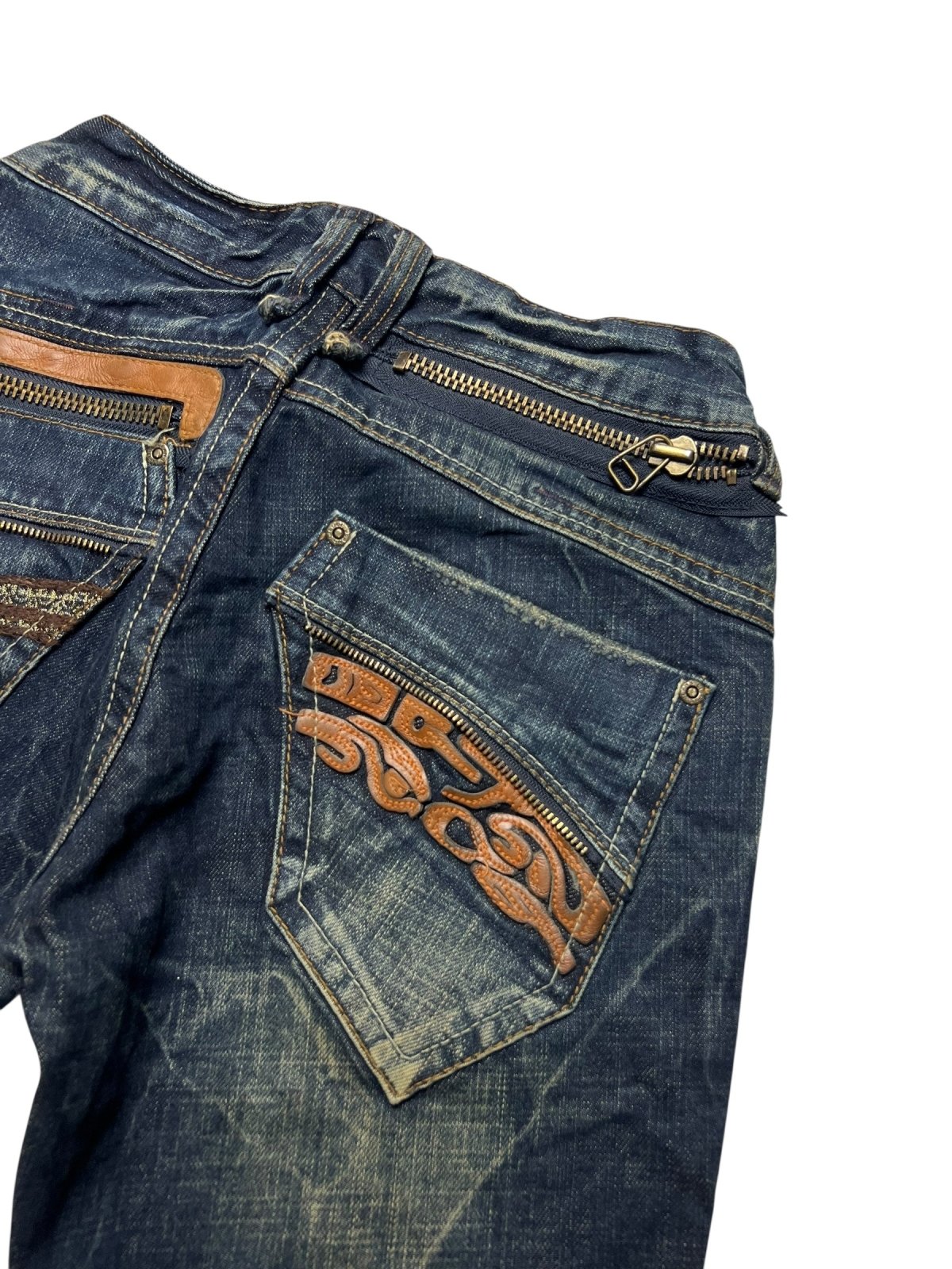 Red Pepper Mid Rise Straight | XS - ZAZA resell