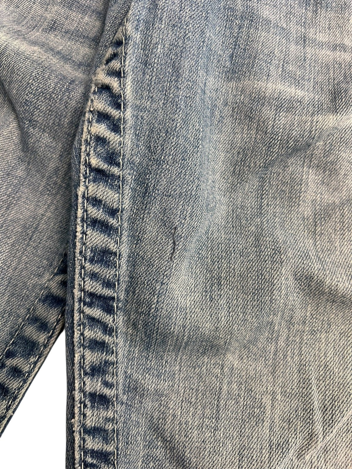 True Religion Low Rise Straight | W28 - ZAZA resell