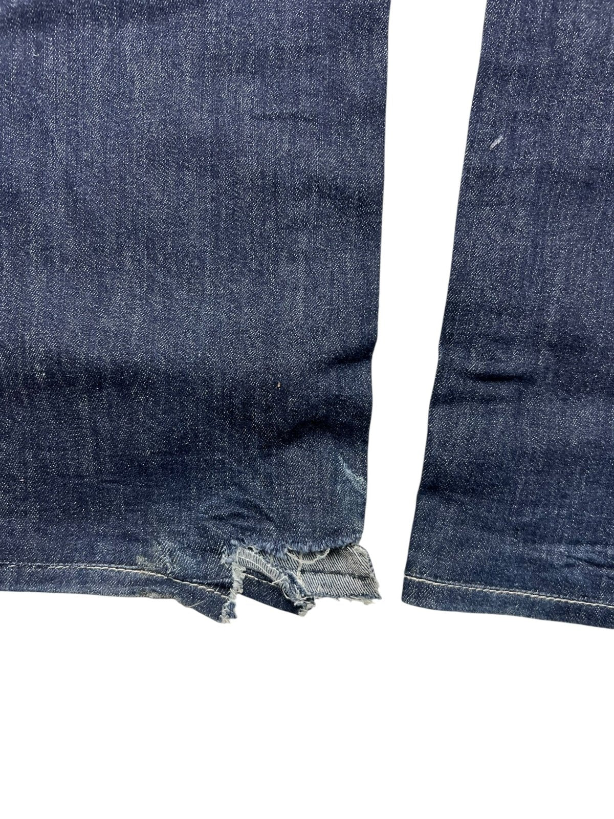 True Religion Mid Rise Straight | 32 (L) - ZAZA resell