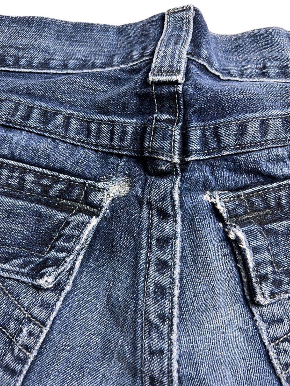 True Religion Ricky Relaxed Straight | W30 - ZAZA resell